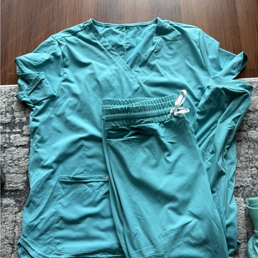 Scope Teal Blue Scrub Set